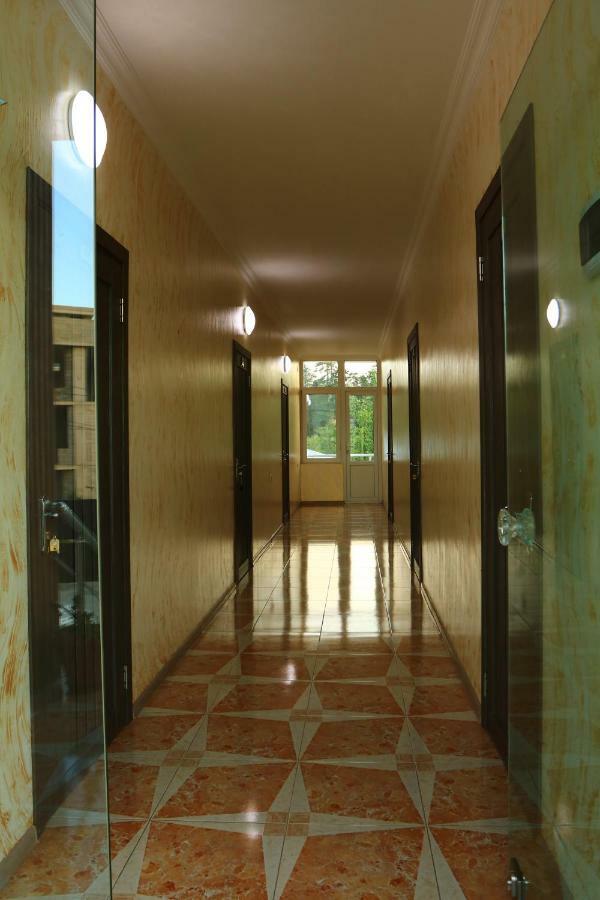 Rainbow Rooms Apart Hotel Makhindzsauri Kültér fotó