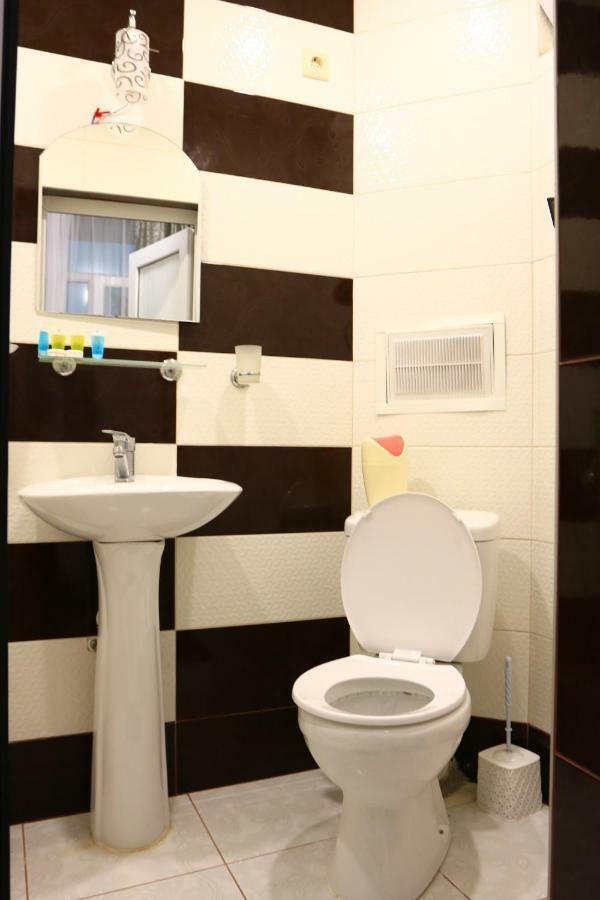 Rainbow Rooms Apart Hotel Makhindzsauri Kültér fotó