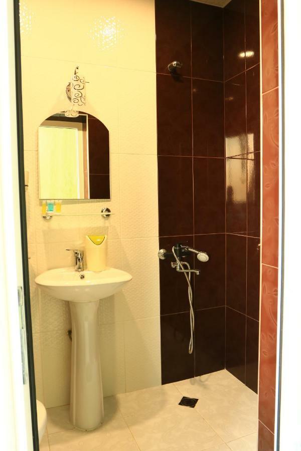 Rainbow Rooms Apart Hotel Makhindzsauri Kültér fotó